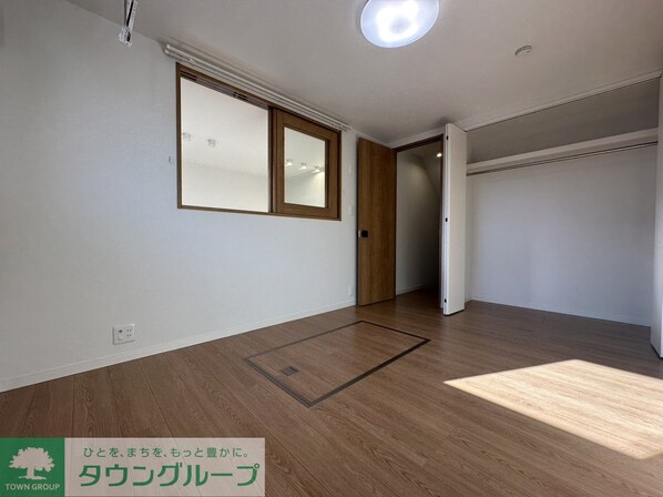 ファビラスハウスA棟の物件内観写真